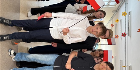 Powiększ grafikę: apel-612084.jpg