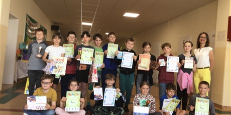 Powiększ grafikę: apel-porzadkowy-klas-i-iii-podsumowanie-ii-semestru-624986.jpg