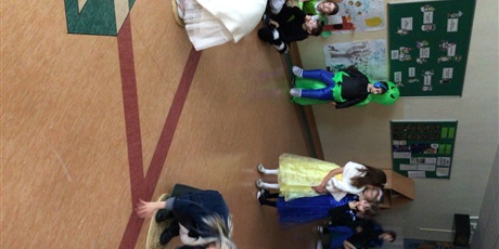 Powiększ grafikę: bal-karnawalowy-674136.jpg