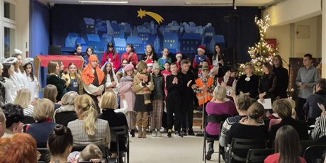 Powiększ grafikę: jaselka-2025-666989.jpg