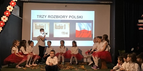 Powiększ grafikę: narodowe-swieto-niepodleglosci-klasy-i-iii-653838.jpg