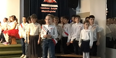 Powiększ grafikę: narodowe-swieto-niepodleglosci-klasy-i-iii-653839.jpg