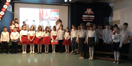 Powiększ grafikę: narodowe-swieto-niepodleglosci-klasy-i-iii-653842.jpg
