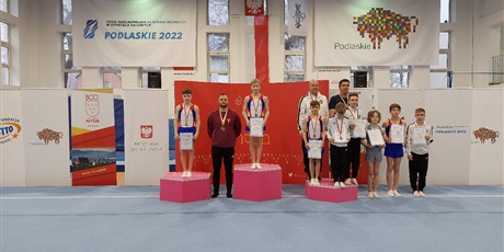 Powiększ grafikę: ogolnopolska-olimpiada-mlodziezy-w-sportach-halowych-gimnastyka-sportowa-351489.jpg