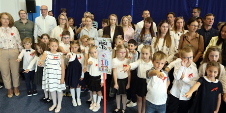 Powiększ grafikę: slubowanie-klas-pierwszych-710567.jpg