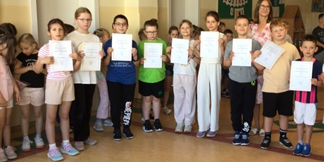 Powiększ grafikę: sukcesy-klas-i-iii-w-roku-szkolnym-2025-26-702501.jpg