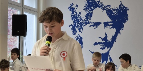 Powiększ grafikę: uroczysta-akademia-z-okazji-swieta-niepodleglosci-653426.jpg