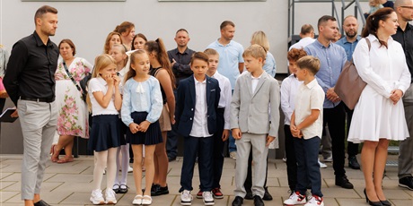 Powiększ grafikę: uroczyste-rozpoczecie-roku-szkolnego-2025-2026-636830.jpg