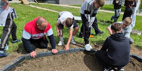 Powiększ grafikę: Co u nas słychać